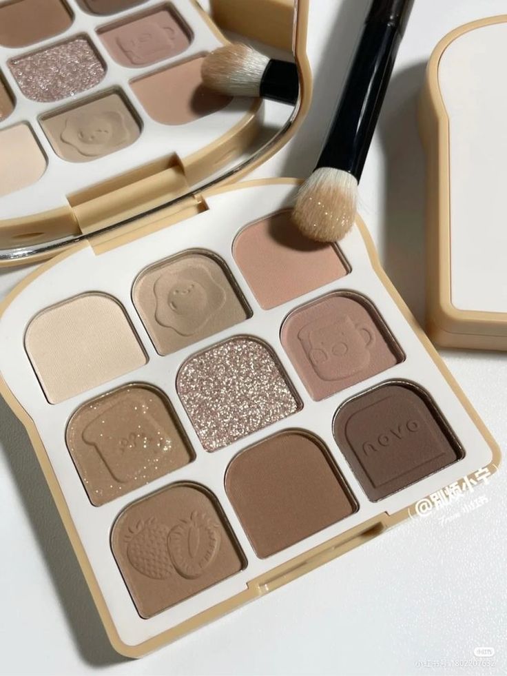 Must have eyeshadow palette blush in one❤️❤️